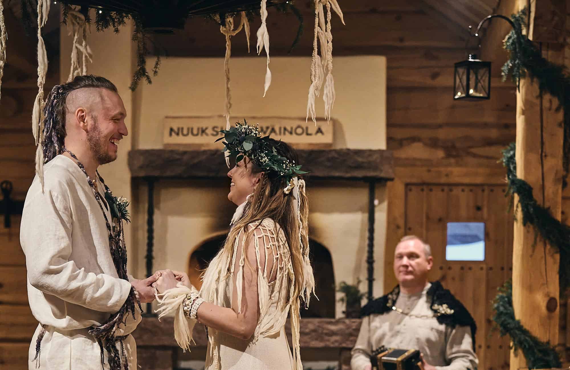 kalevalahaat-haapari-tanssii-nuuksion-wainola-nuuksion-taika